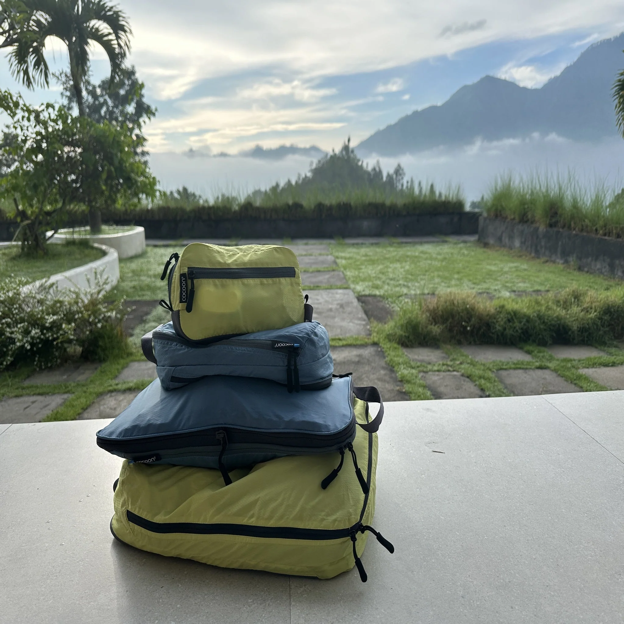 Two-In-One Separated Packing Cube Light - Image 8